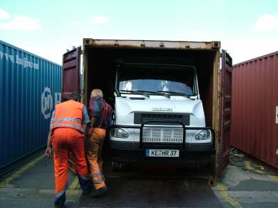 Bremach Container Laschen